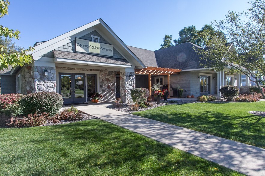 More Photos Of 201 Geneva National Ave, Lake Geneva Office For Sale