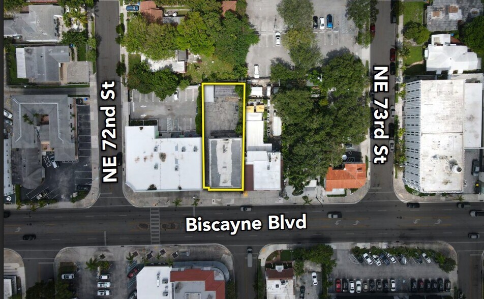 More Photos Of 7222 Biscayne Blvd, Miami Storefront For Lease