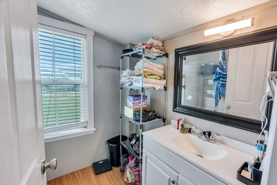 More Photos Of 173 E 100 N, American Fork Office Residential For Sale