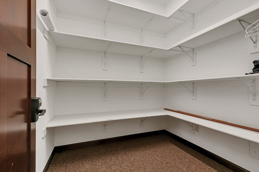 More Photos Of 15 E Minnesota St, Saint Joseph Apartments For Sale