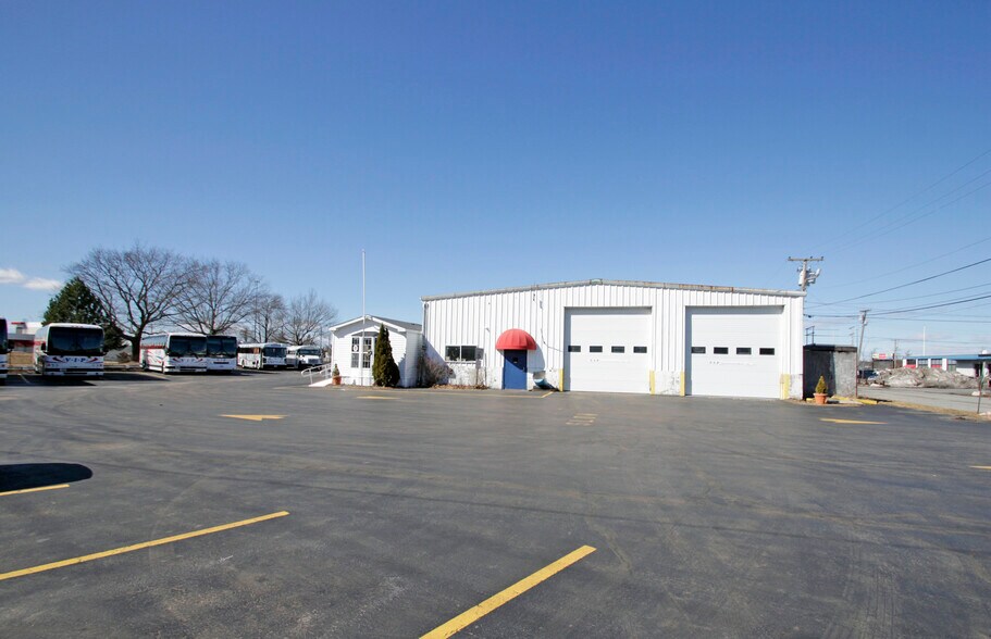 More Photos Of 129 Fox St, Portland Service For Sale