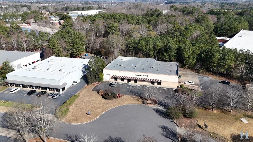 Primary Photo Of 5930 Gateway Dr, Alpharetta Warehouse For Lease