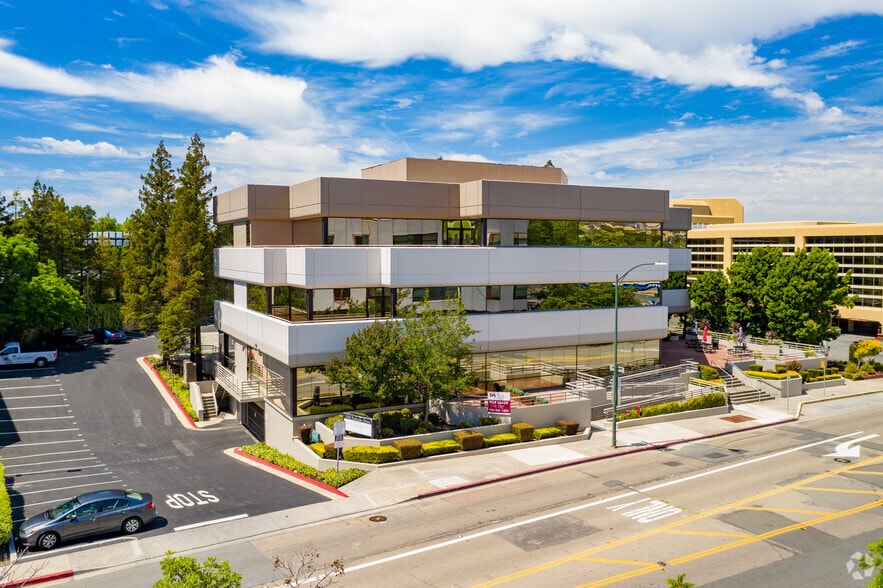 Primary Photo Of 1550 Parkside Dr, Walnut Creek Medical For Lease