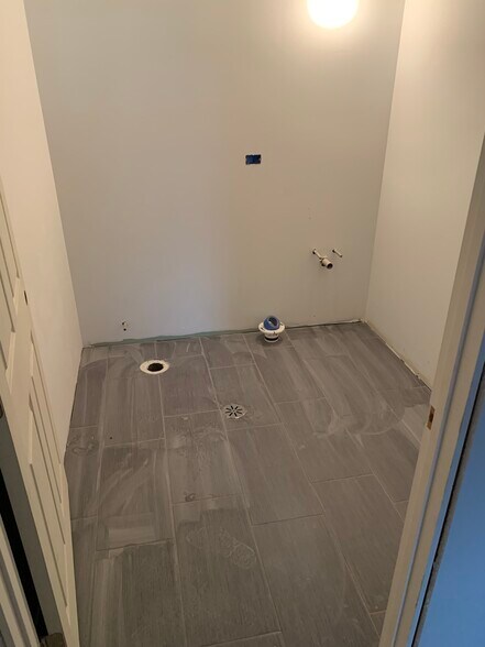 More Photos Of 4521 W Lawrence Ave, Chicago Apartments For Lease