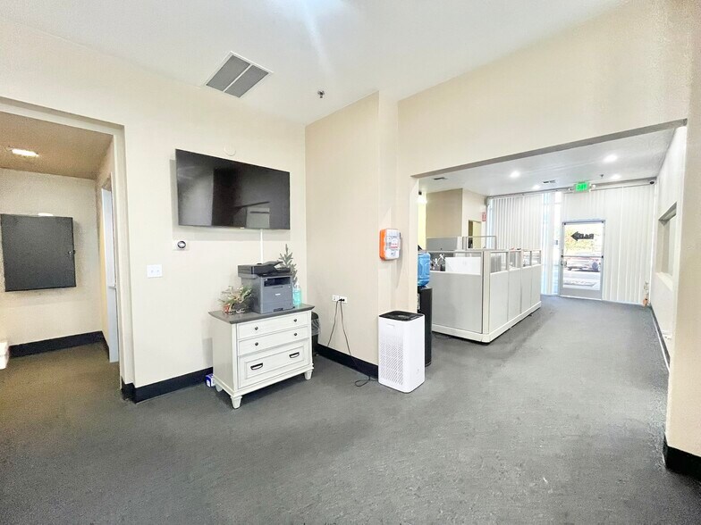 More Photos Of 4750-4794 Duckhorn Dr, Sacramento Research And Development For Sale