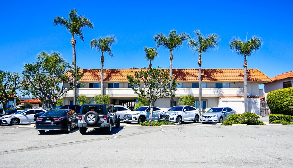 More Photos Of 17452 Irvine Blvd, Tustin Office For Lease
