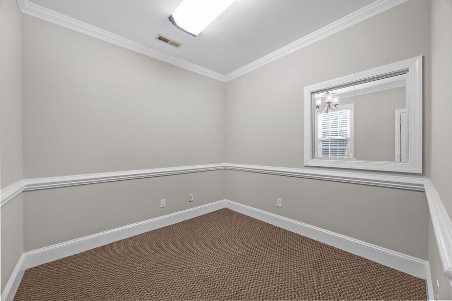 More Photos Of 124-134 Wind Chime Ct, Raleigh Office For Lease