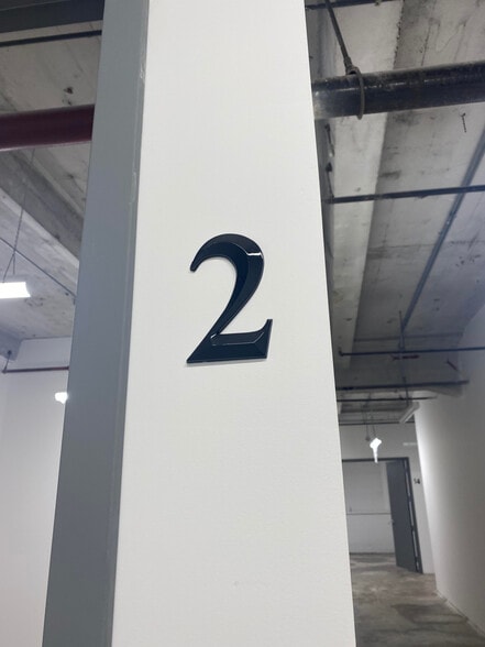 More Photos Of 901 E 31st St, Los Angeles Manufacturing For Lease