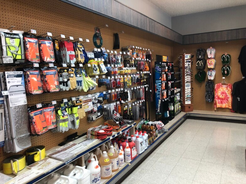 More Photos Of 1755 N SR 318, Lund Truck Stop For Sale