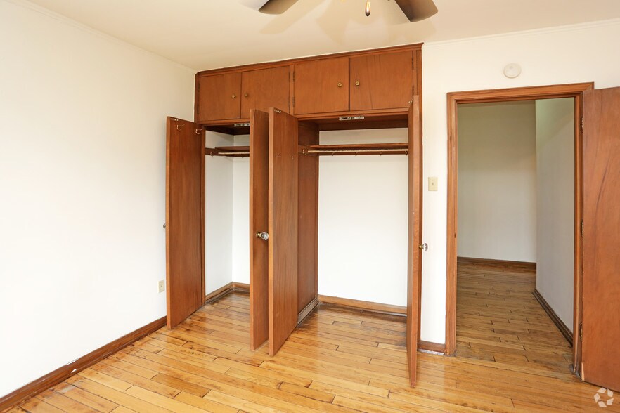 More Photos Of 3333 Grand Ave, Des Moines Apartments For Sale