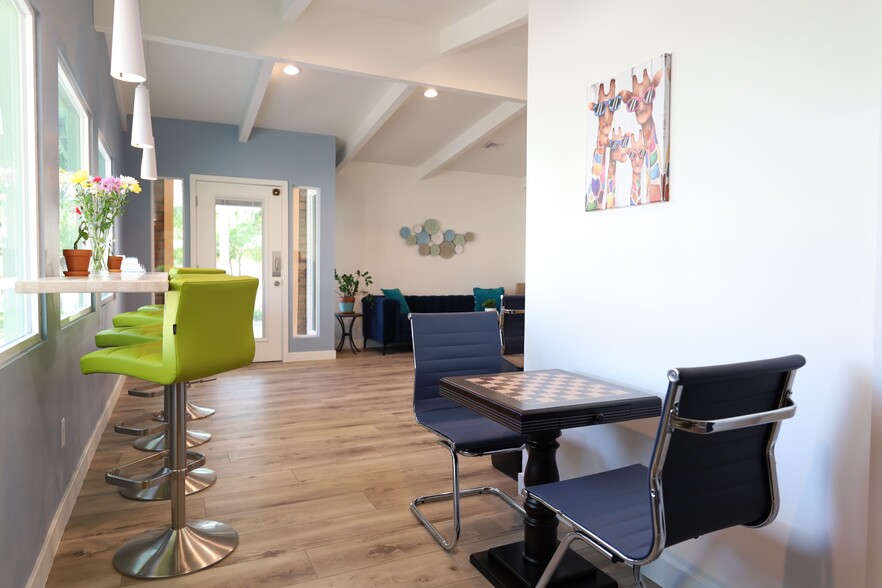 Primary Photo Of 214 E Monterey Way, Phoenix Medical For Lease