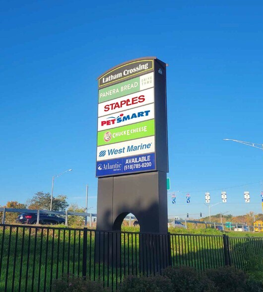 More Photos Of 601-609 Troy Schenectady Rd, Latham Unknown For Lease