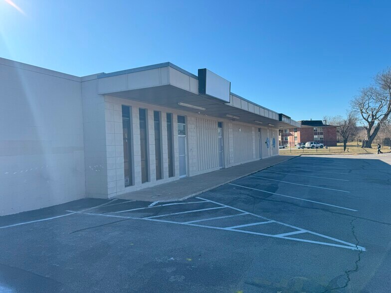 More Photos Of 1206-1212 E 58th St, Tulsa Storefront Retail Office For Sale