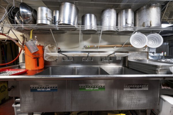 More Photos Of 601 N 1st St, Pulaski Restaurant For Sale