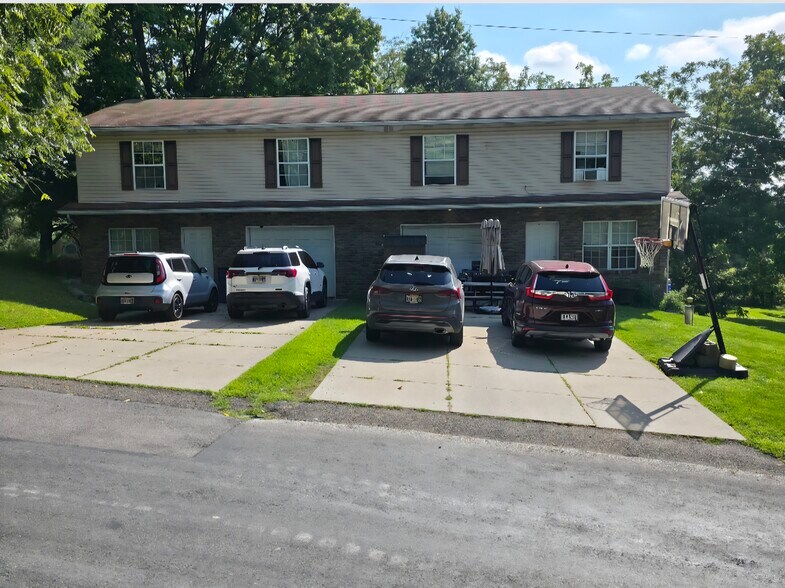 More Photos Of 143 Durling Dr, Wadsworth Apartments For Sale