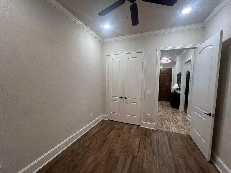 More Photos Of 5509 Louetta Rd, Spring Office For Sale