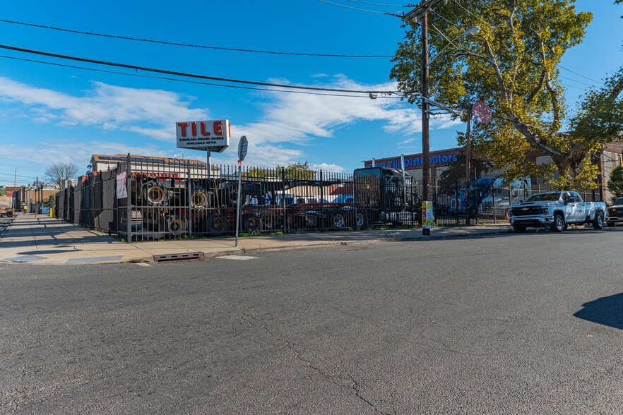 More Photos Of 488-500 Mulberry St, Newark Warehouse For Lease
