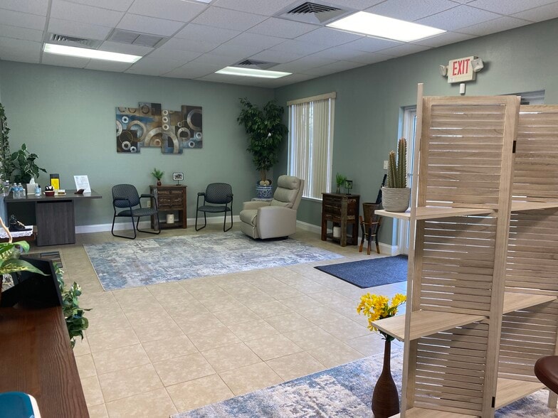 More Photos Of 15437 S US Highway 441, Summerfield Medical For Sale