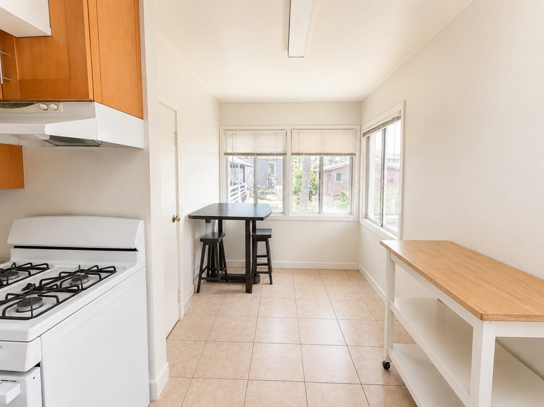 More Photos Of 1251 MacArthur Blvd, Oakland Apartments For Sale