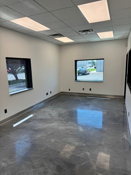 More Photos Of 2542 S 3400 W, Salt Lake City Light Manufacturing For Lease