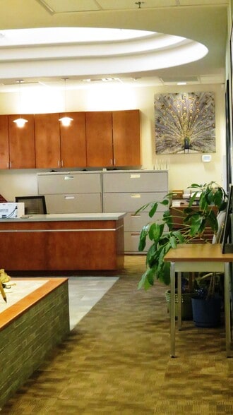 More Photos Of 1925 E Prater Way, Sparks Office For Sale