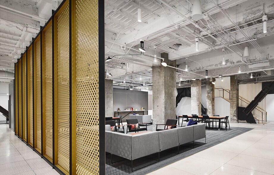 More Photos Of 621 SW 5th Ave, Portland Office For Lease