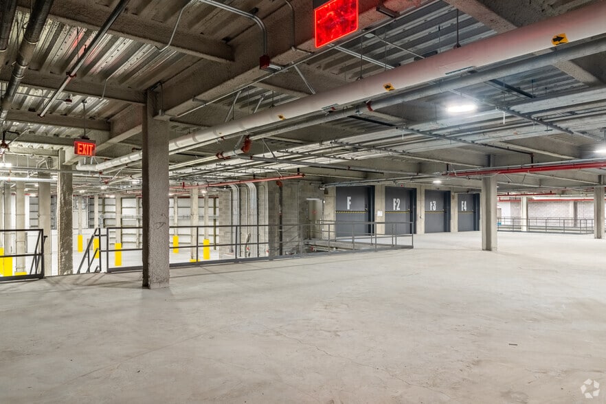 More Photos Of 2890 Review Ave, Long Island City Warehouse For Lease