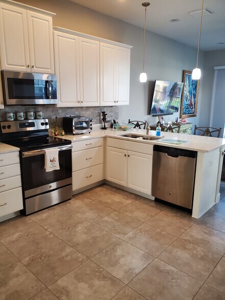 More Photos Of 3157 Nautical Pl S, Saint Petersburg Multifamily For Sale