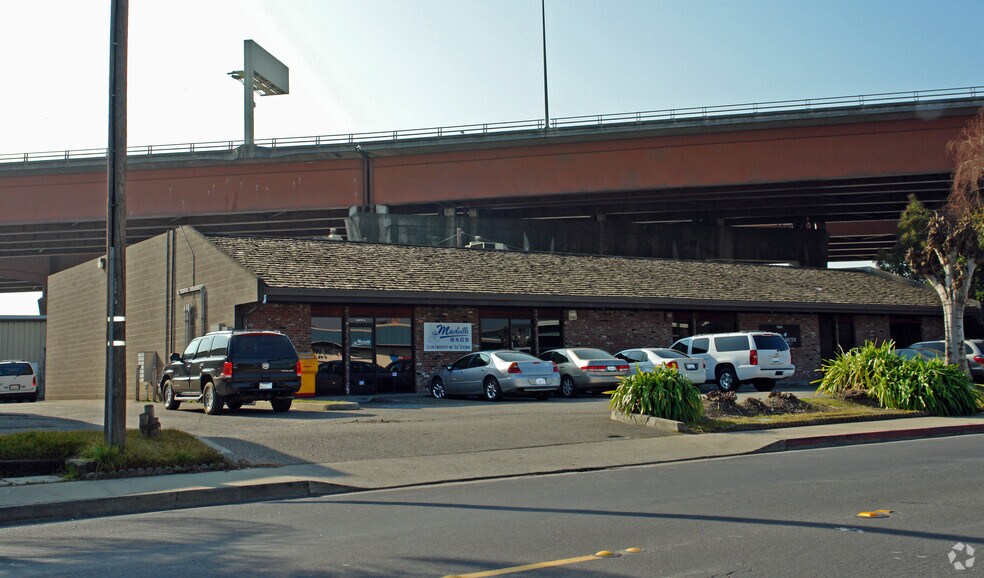 Primary Photo Of 1330 W Fremont St, Stockton Office For Lease