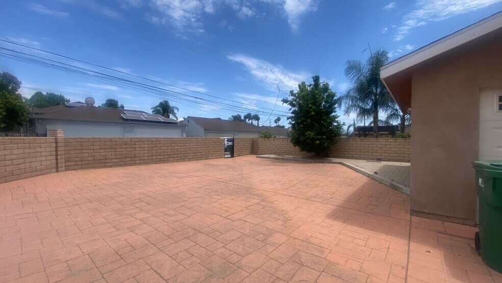 More Photos Of 13201 9th St, Chino Office For Sale