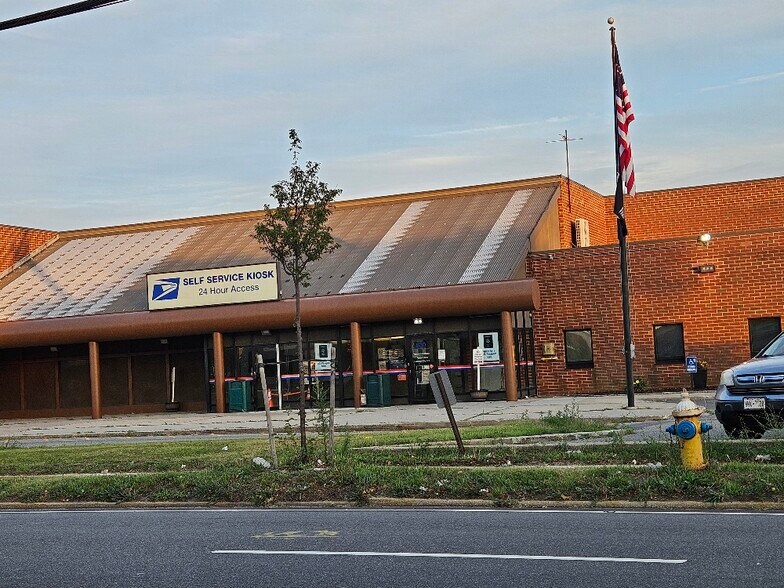 More Photos Of , Garden City Office For Sale