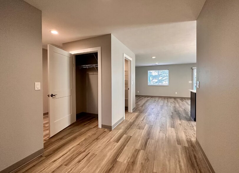 More Photos Of 17121 E Boone Ave, Spokane Valley Multifamily For Sale