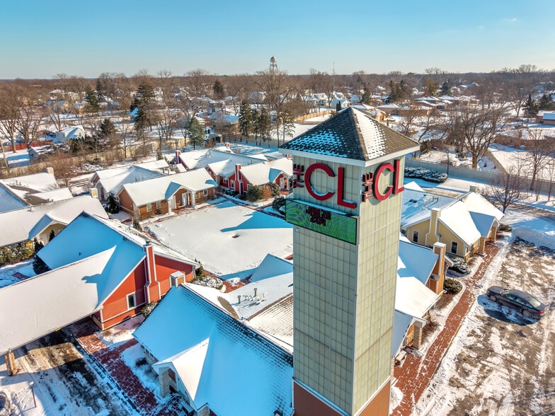 More Photos Of 16W621 S Frontage Rd, Willowbrook Hotel For Sale