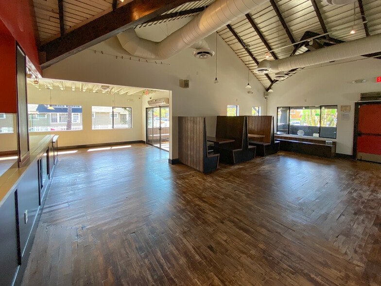 More Photos Of 1837 E 7th St, Long Beach Restaurant For Lease