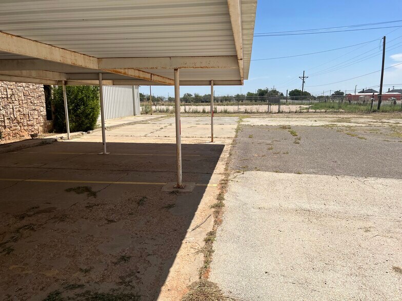 More Photos Of 1171 Texas Highway 83, Denver City Industrial For Sale