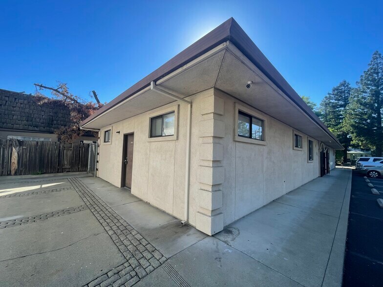 More Photos Of 874 Plumas St, Yuba City Office For Sale
