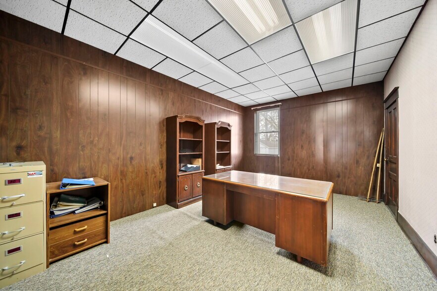 More Photos Of 104 Main St, Waldron Office Residential For Sale