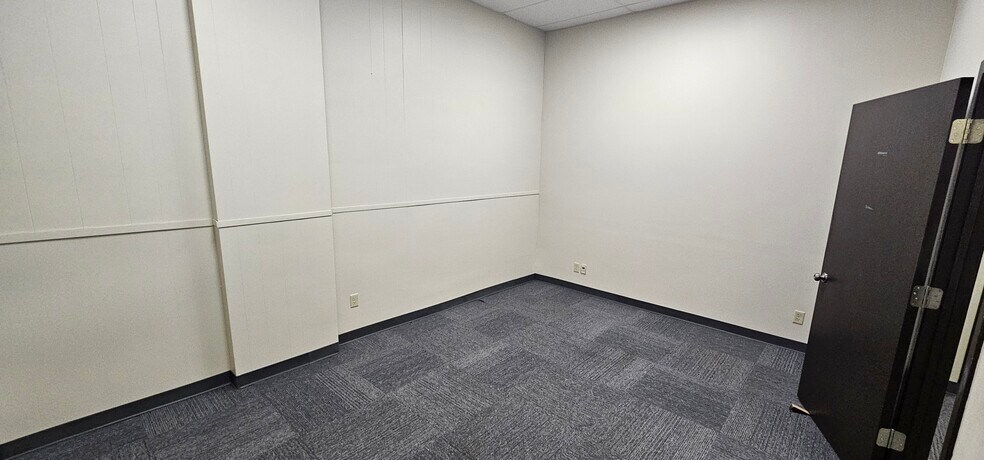 More Photos Of 5255-5261 Hohman Ave, Hammond Office For Lease