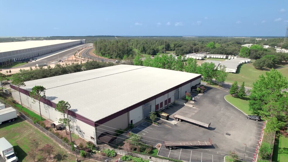 More Photos Of 20004 O'Brien Rd, Groveland Warehouse For Sale