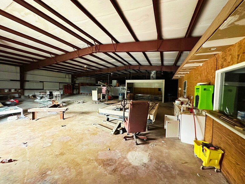 More Photos Of 391 Dumas Bailey Rd, Picayune Flex For Sale