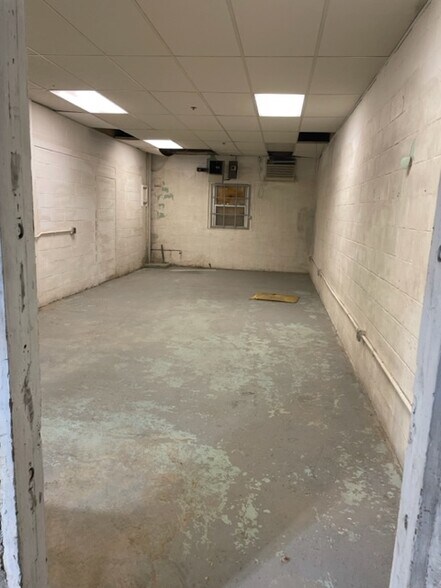 More Photos Of 600 S Brandywine Ave, Downingtown Manufacturing For Lease