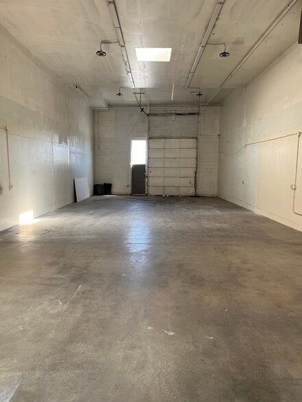 More Photos Of 1150-1162 S Lipan St, Denver Light Manufacturing For Lease