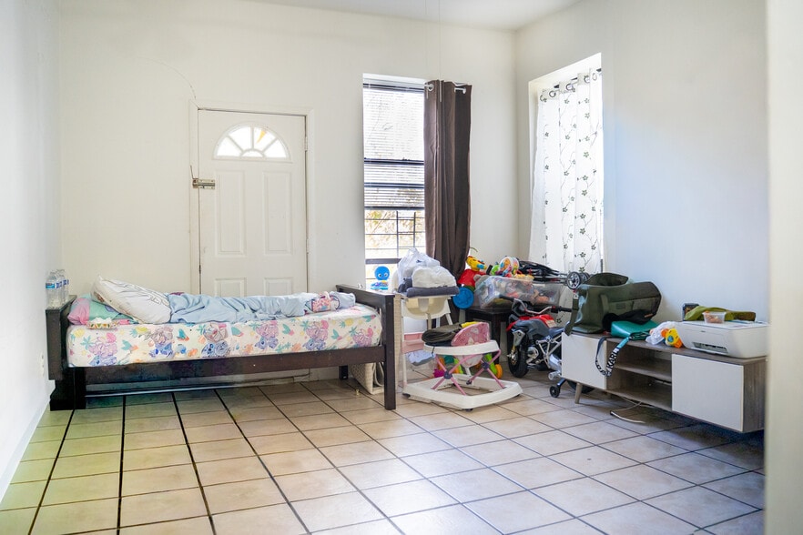 More Photos Of 279 S Broadway, Yonkers Apartments For Sale