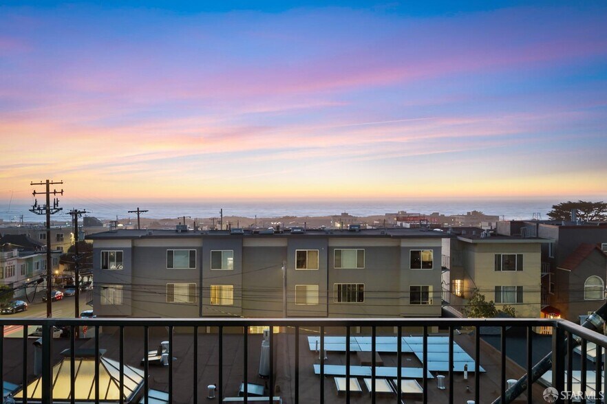 More Photos Of 4326 Irving St, San Francisco Apartments For Sale