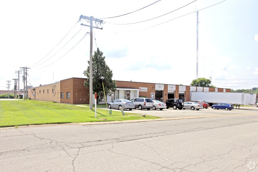 Primary Photo Of 1508 Fairview Ave, Saint Louis Warehouse For Lease