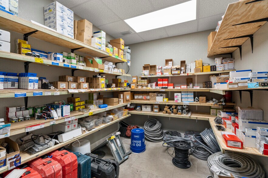 More Photos Of 7790 Industrial Rd, Melbourne Warehouse For Sale
