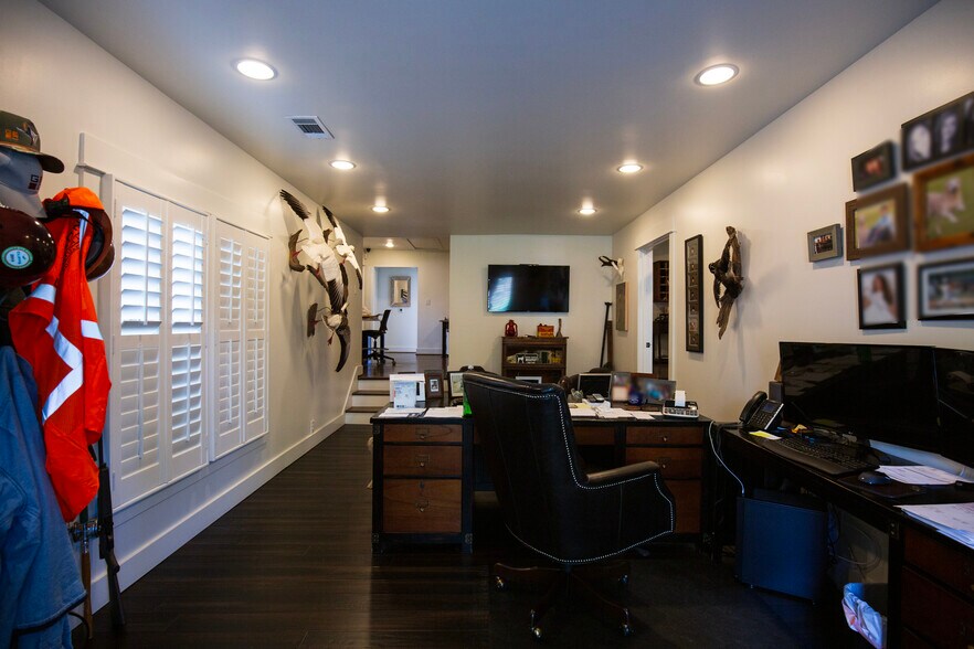 More Photos Of 1945 Patton Chapel Rd, Birmingham Office Residential For Sale