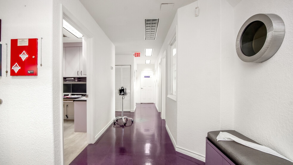 More Photos Of 7777 N University Dr, Tamarac Medical For Sale