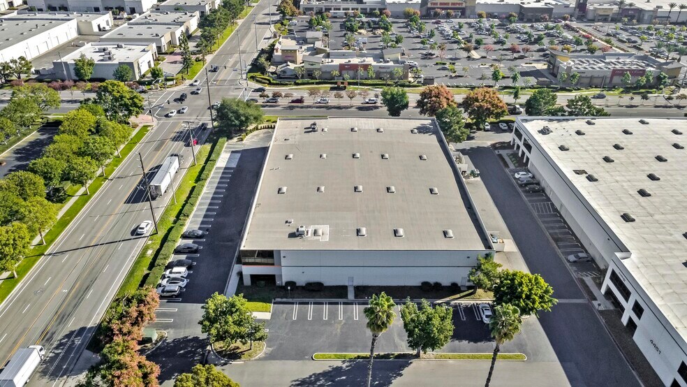 More Photos Of 4475 Eucalyptus Ave, Chino Warehouse For Lease