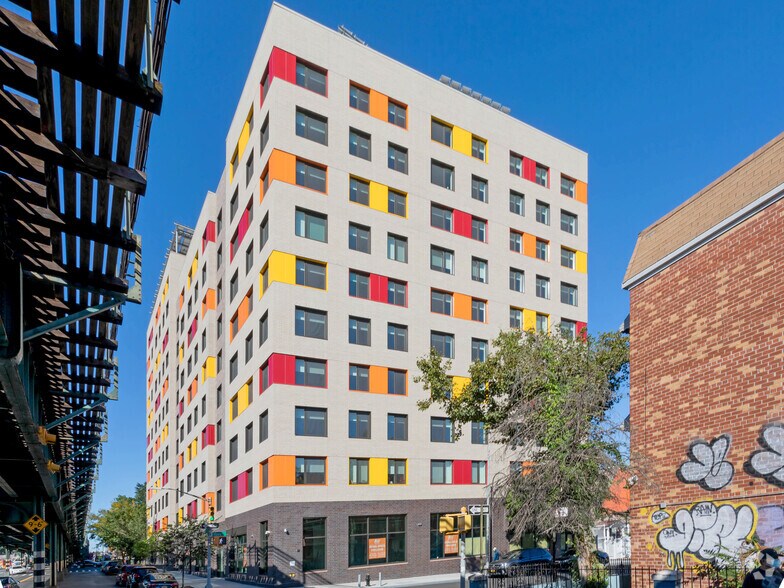 More Photos Of 1675 Westchester Ave, Bronx Medical For Lease